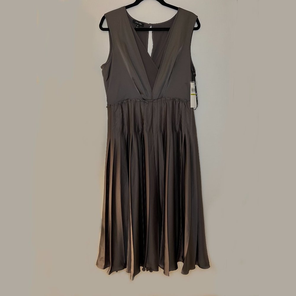 Ivy + Blue Grey V-Neck Silk Midi Dress - Picture 3 of 6